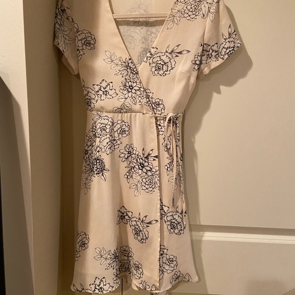 Lush brand new blush pink wrap dress - Picture 2 of 10